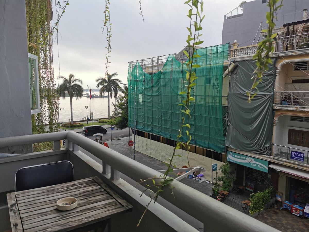 桑维方姆餐厅招待所酒店 金边 客房 照片